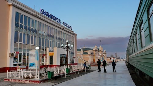фото вокзала в Кызылорде Ж/Д вокзал в Кызылорде. Фото mw2.google.com