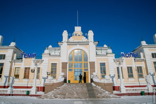 фото вокзала Кызыл-Орды Ж/Д вокзал в Кызыл-Орде. Фото voxpopuli.kz