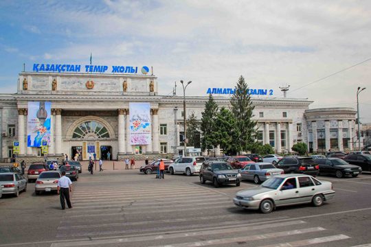фото вокзала Алматы-2 Железнодорожный вокзал Алматы-2. Фото img.tourister.ru