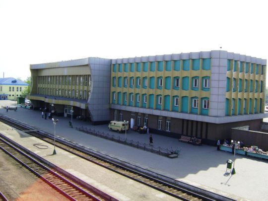 фото вокзала Семея Ж/Д вокзал в Семипалатинске. Фото train-photo.ru