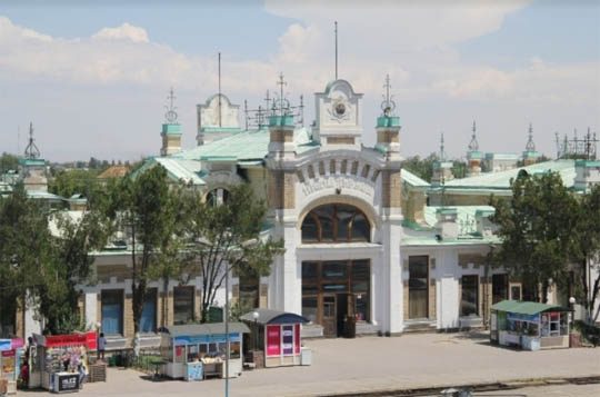фото вокзала в Туркестане Ж/Д вокзал в Туркестане