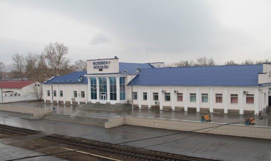 Ж/Д вокзал в Усть-Каменогорске (Өскемен)