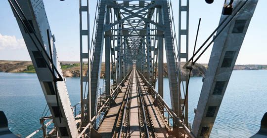 Мост над Капчагайским водохранилищем